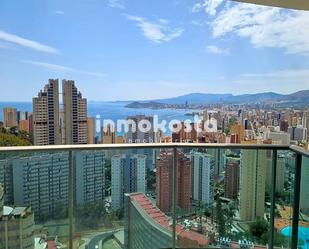 Bedroom of Flat for sale in Benidorm  with Air Conditioner, Terrace and Community pool