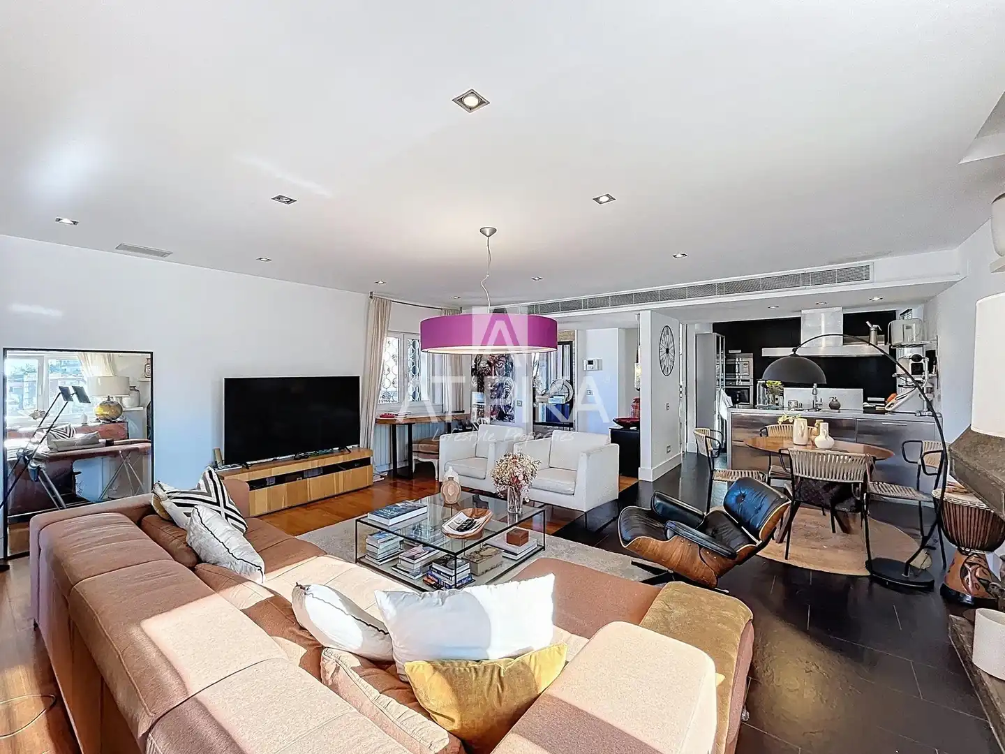 Wohnzimmer von Maisonette zum Verkauf in Barcelona mit Klimaanlage, Heizung und Terrasse