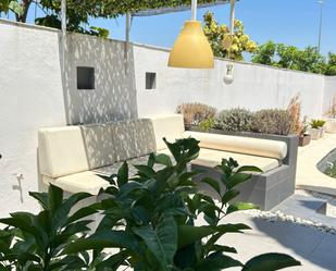 Terrassa de Casa adosada en venda en Palomares del Río amb Aire condicionat, Calefacció i Jardí privat