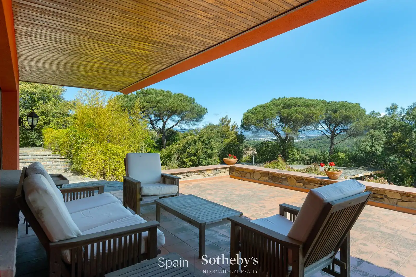 House with pool for sale in Av. Can Corbera, imagen 18