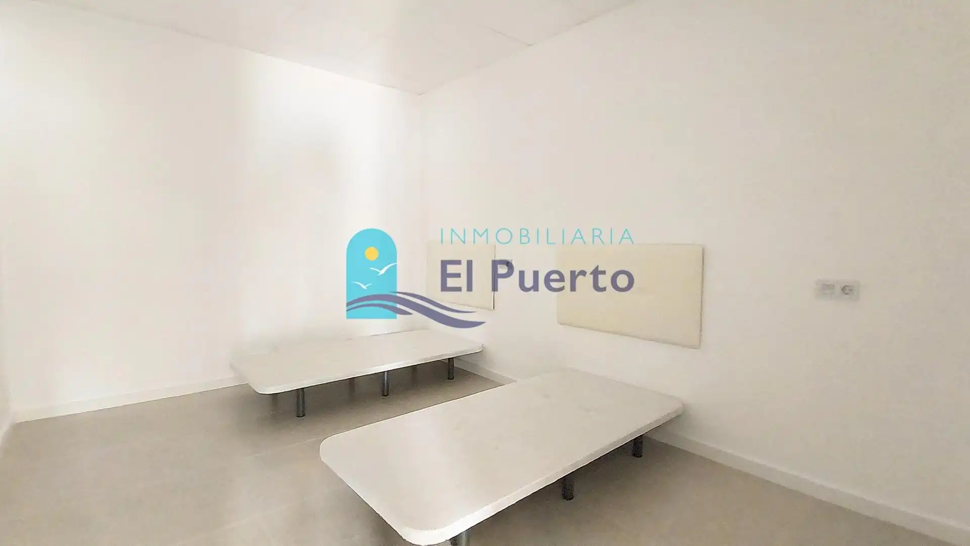 Dormitori de Apartament en venda en Mazarrón amb Moblat i Piscina comunitària
