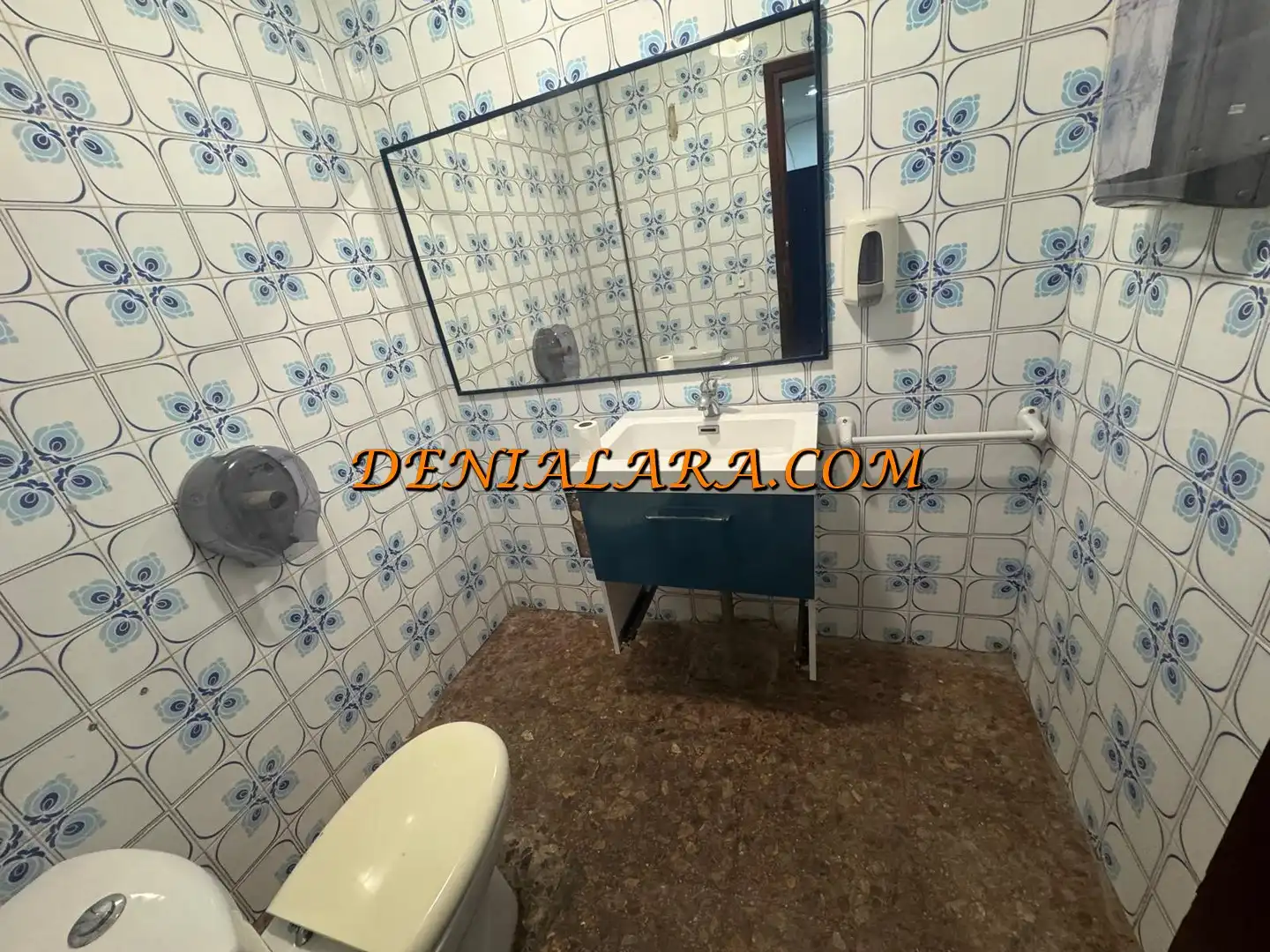 Baño de Local en venta en El Verger con Aire acondicionado
