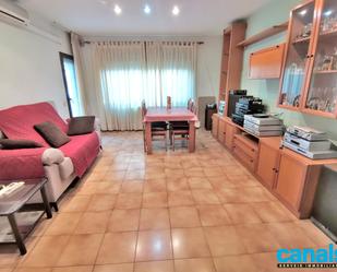Sala d'estar de Pis en venda en Cerdanyola del Vallès amb Calefacció, Terrassa i Balcó