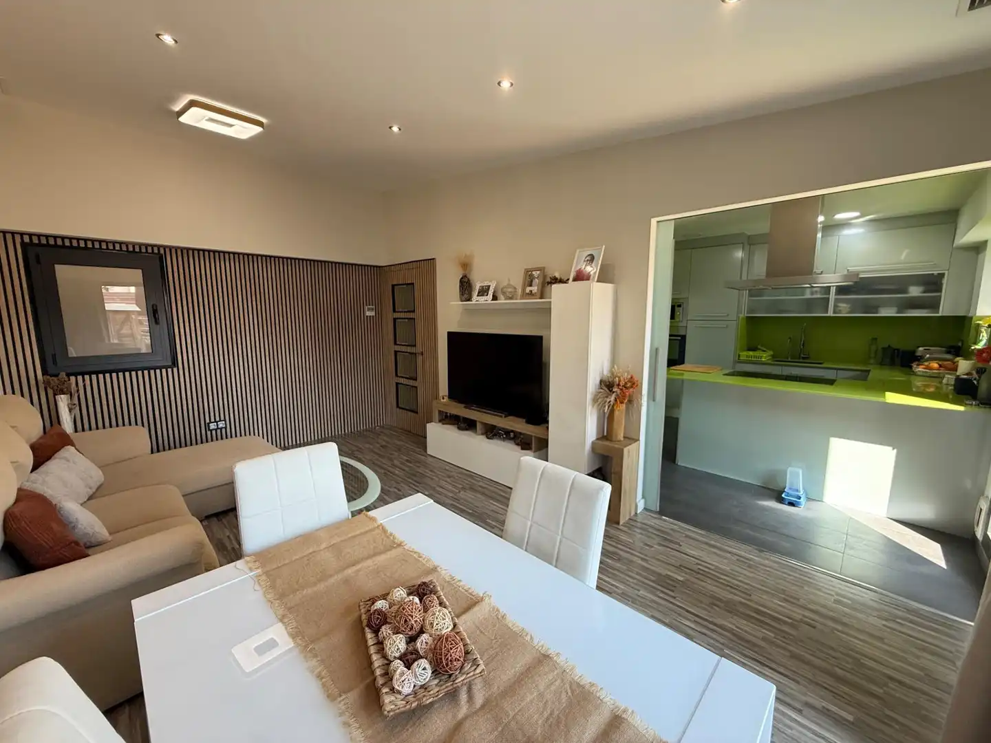 Sala d'estar de Àtic en venda en Igualada amb Aire condicionat, Calefacció i Terrassa