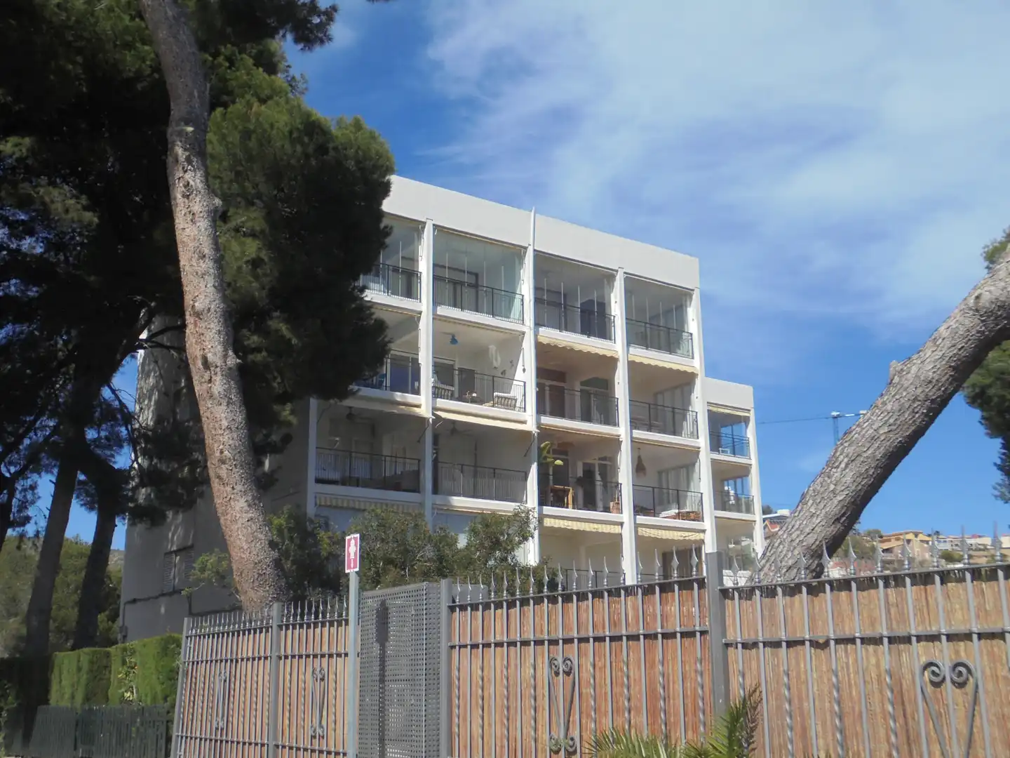 Außenansicht von Wohnungen zur Miete in Oropesa del Mar / Orpesa mit Terrasse, Möbliert und Ofen