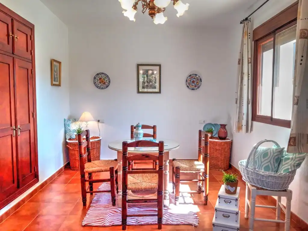 Comedor de Finca rústica en venta en Benamargosa con Aire acondicionado, Jardín privado y Terraza
