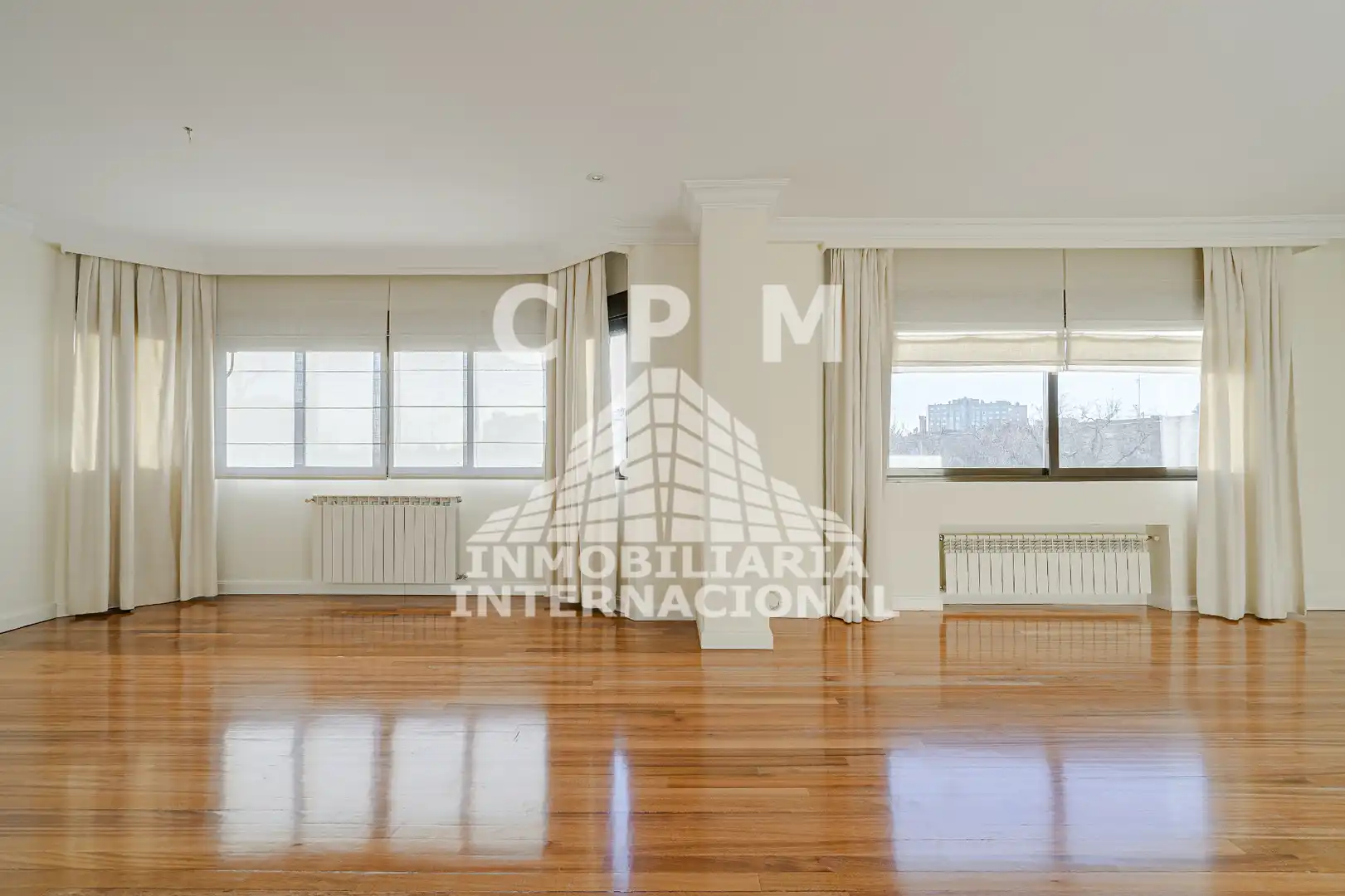 Wohnzimmer von Wohnung zur Miete in Madrid mit Klimaanlage, Heizung und Parkett