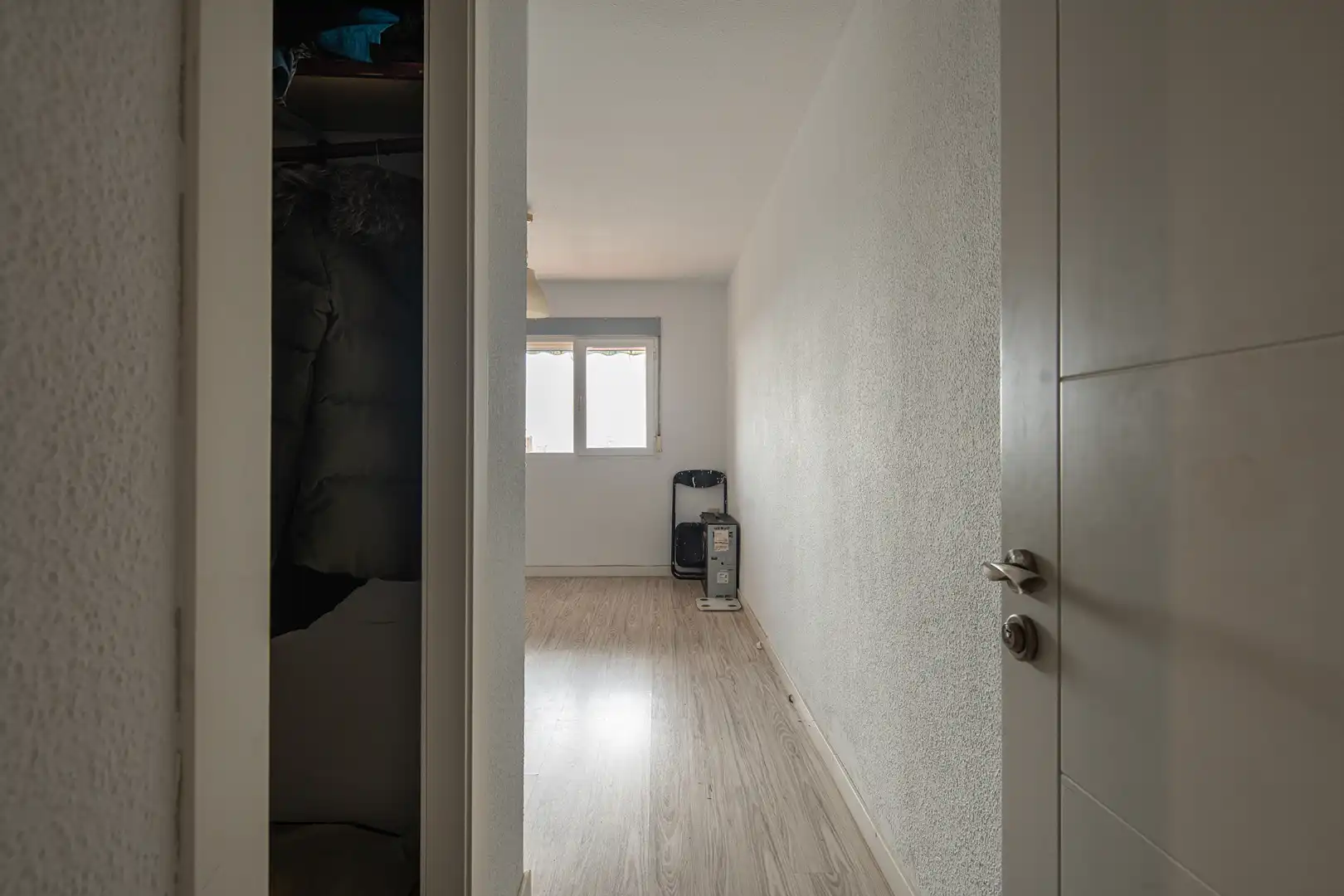 Flat for sale in Granada  with Air Conditioner, Parquet flooring and Terrace