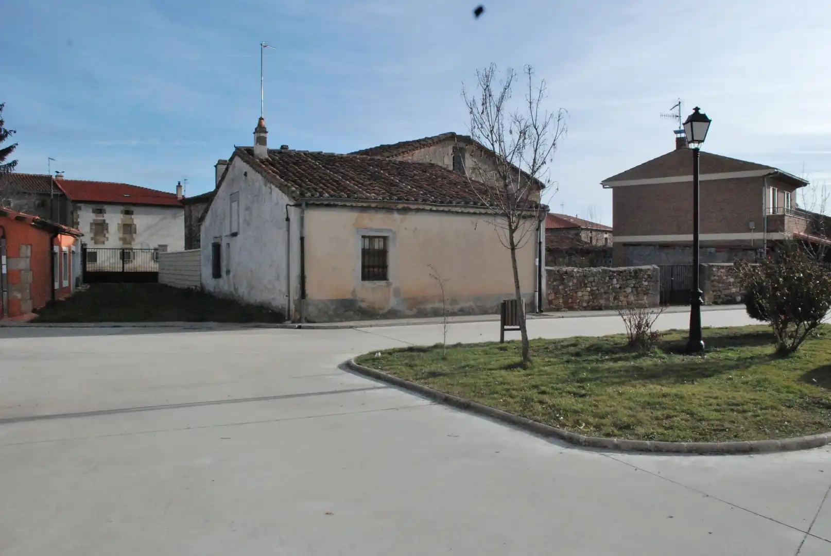 Exterior view of Houses for sale in Barbadillo del Mercado  with Private garden