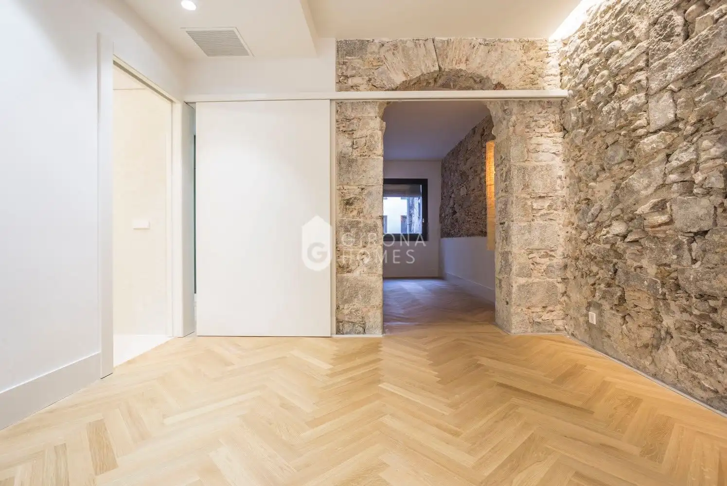 Apartments for rent in Centre - Barri Vell