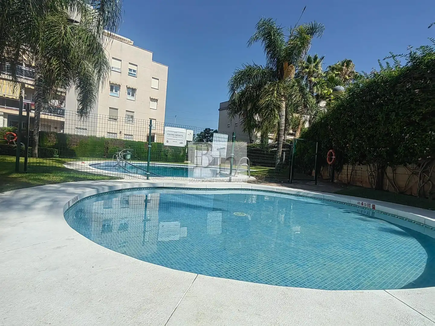 Piscina de Pis en venda en Málaga amb Aire condicionat, Jardí privat i Terrassa