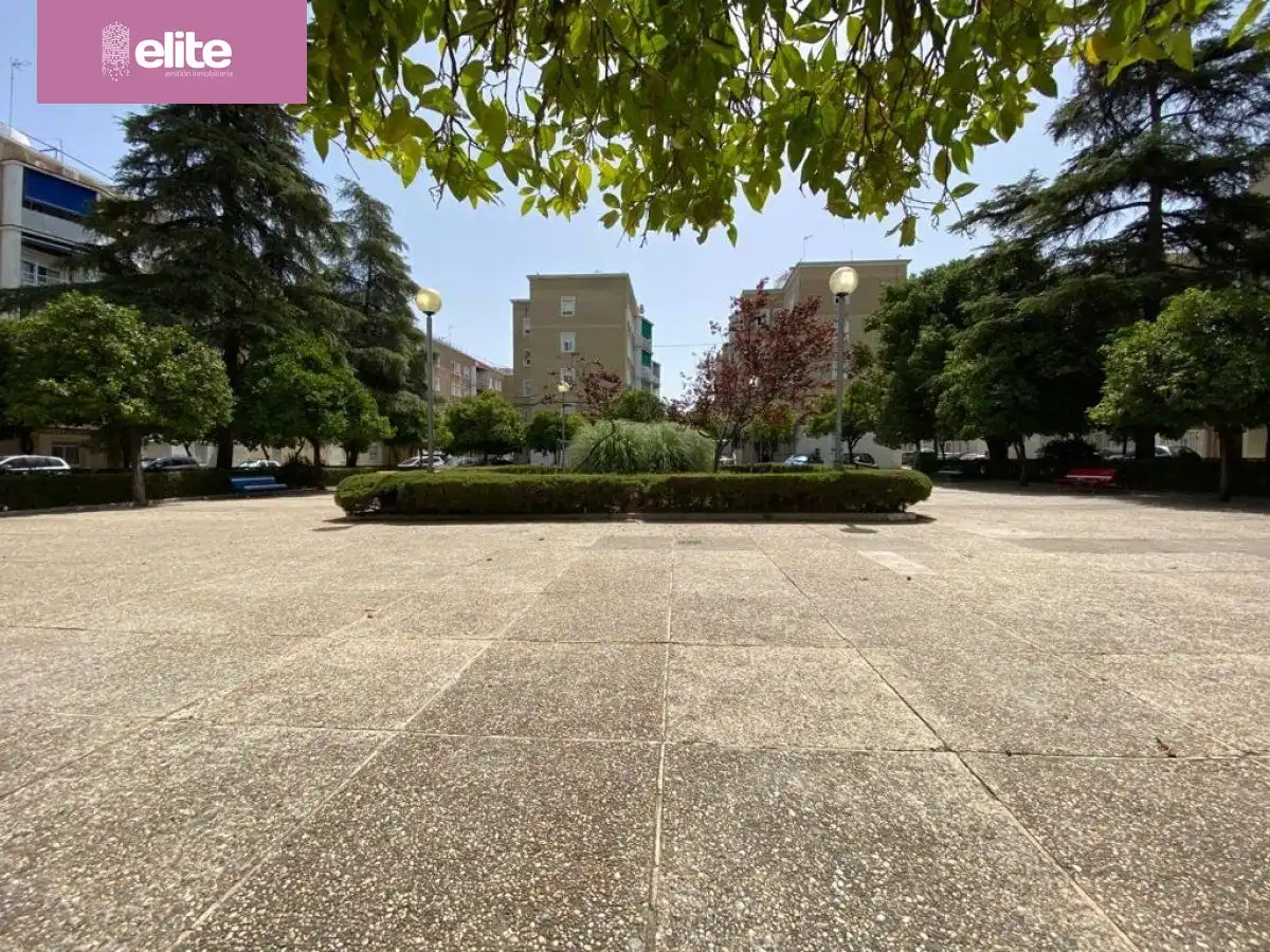 Exterior view of Flat for rent in Jerez de la Frontera  with Heating and Storage room