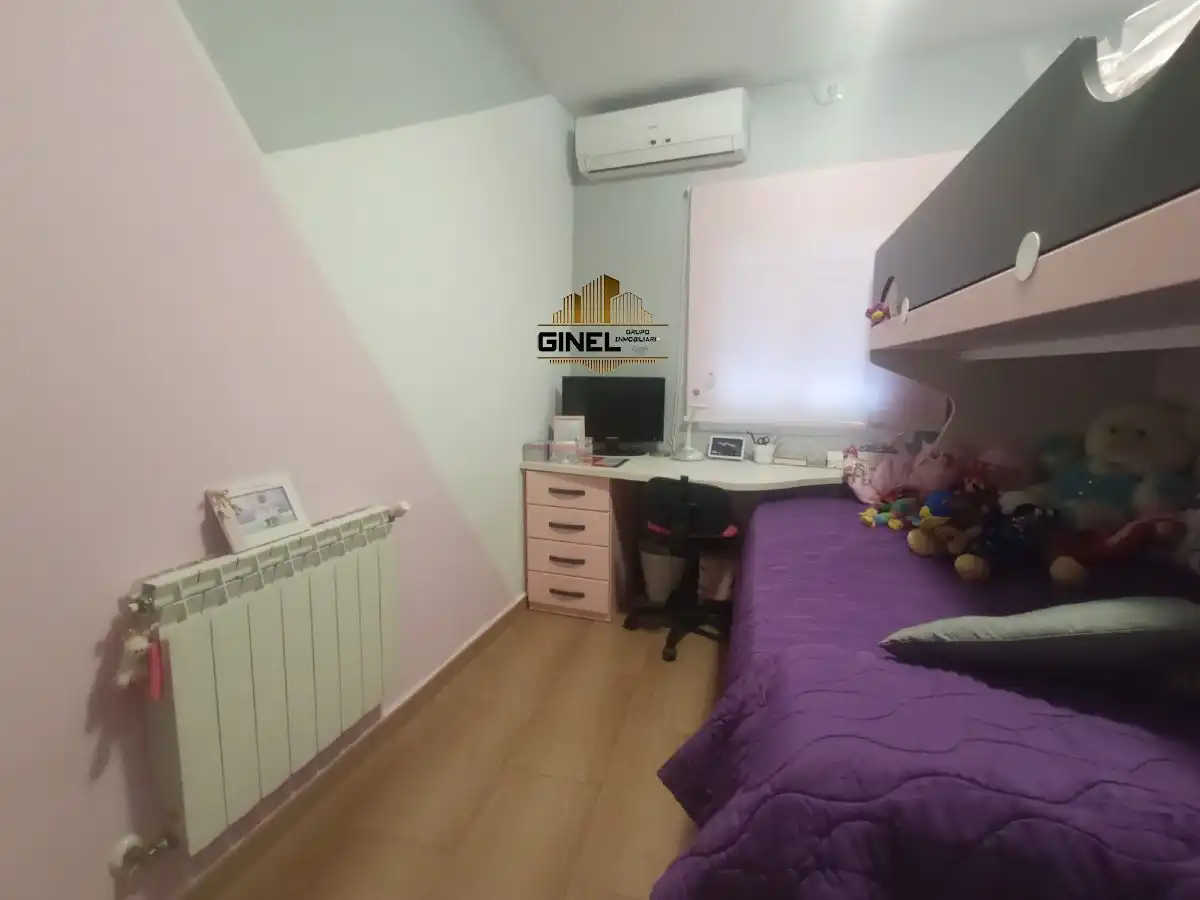 Habitación de Casa o chalet de alquiler con opción a compra en Jaén con Aire acondicionado, Calefacción y Terraza
