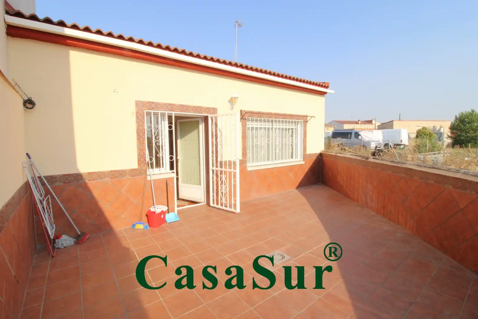 Vista exterior de Casa o xalet en venda en Valladolid amb Calefacció i Traster