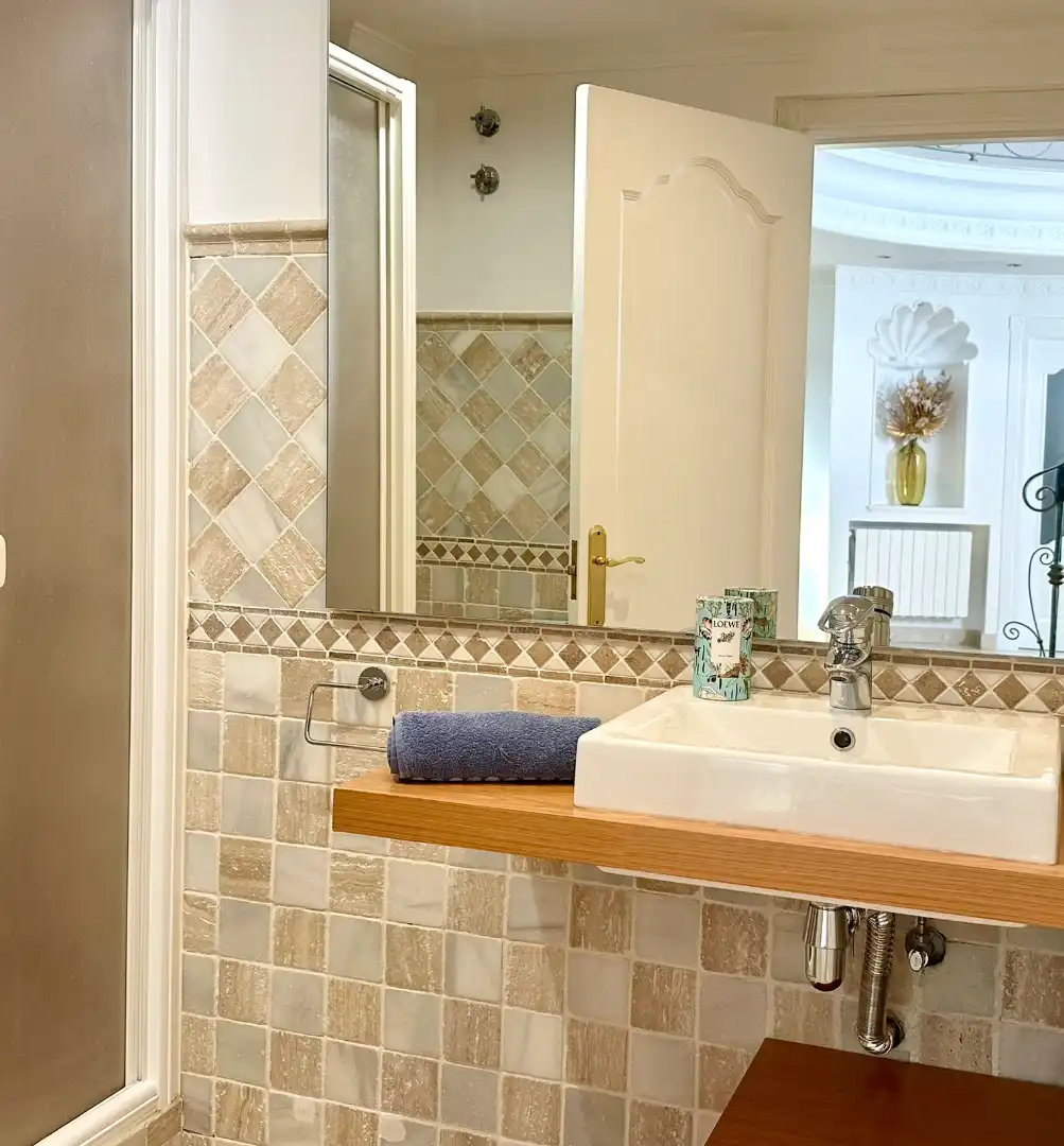Bathroom of Houses for rent in Marbella  with Air Conditioner, Heating and Private garden