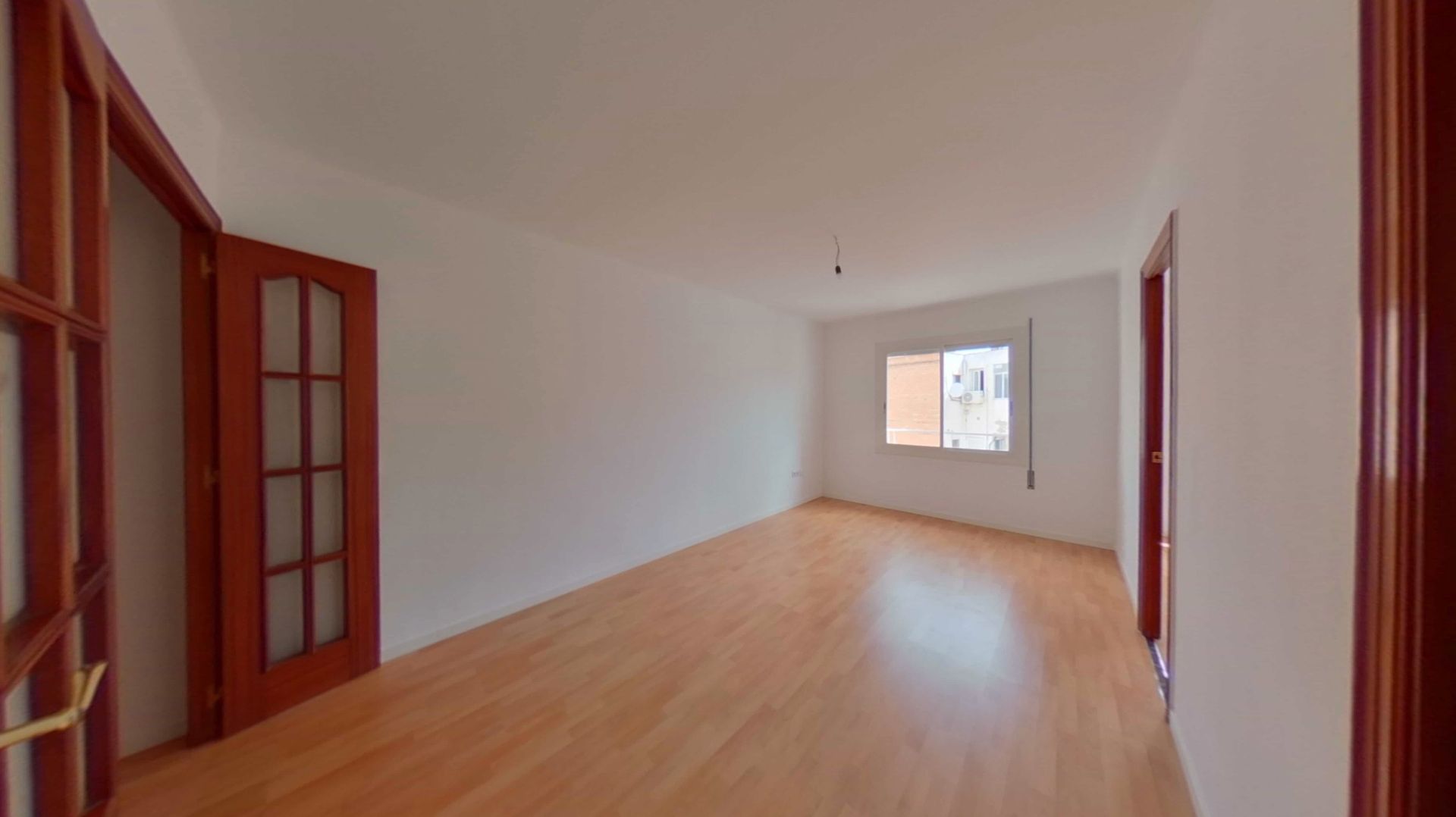 Wohnzimmer von Dachboden zum Verkauf in L'Hospitalet de Llobregat mit Parkett