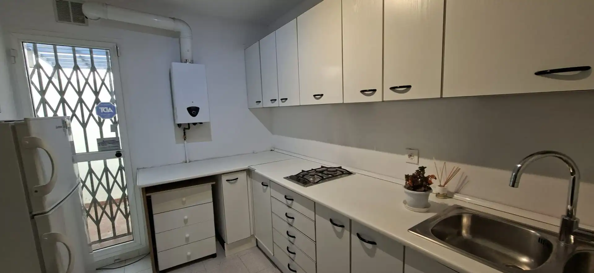 Kitchen of Flat for sale in Málaga  with Air Conditioner and Terrace