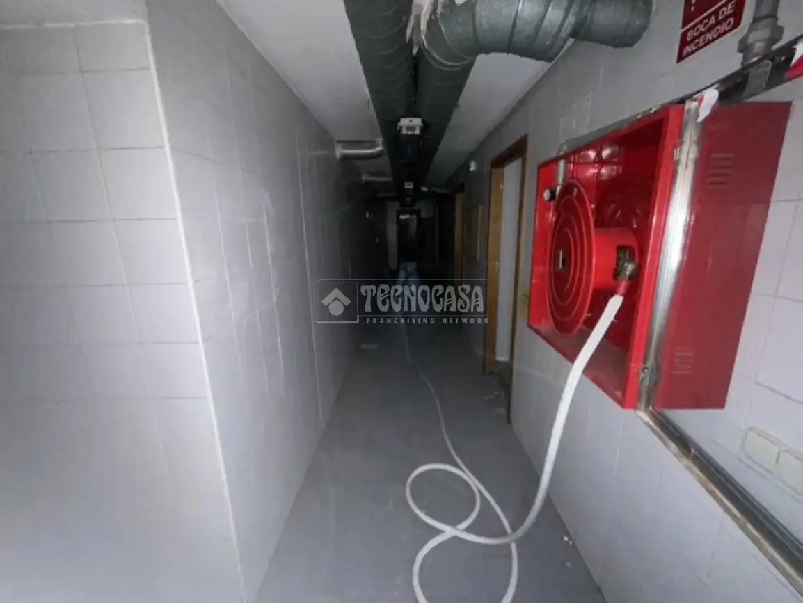 Local de lloguer en Madrid amb Aire condicionat, Calefacció i Terrassa
