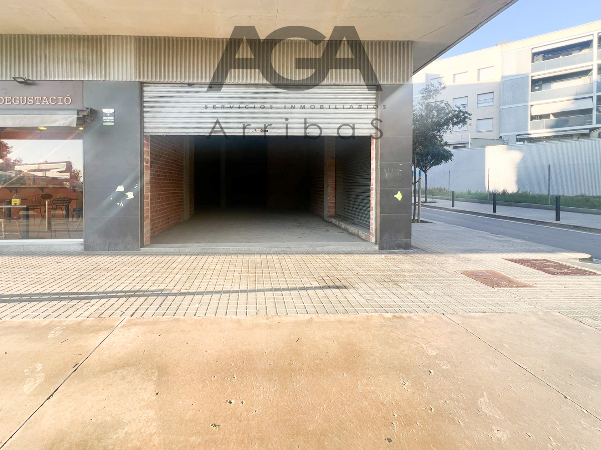Local en venda en Badalona