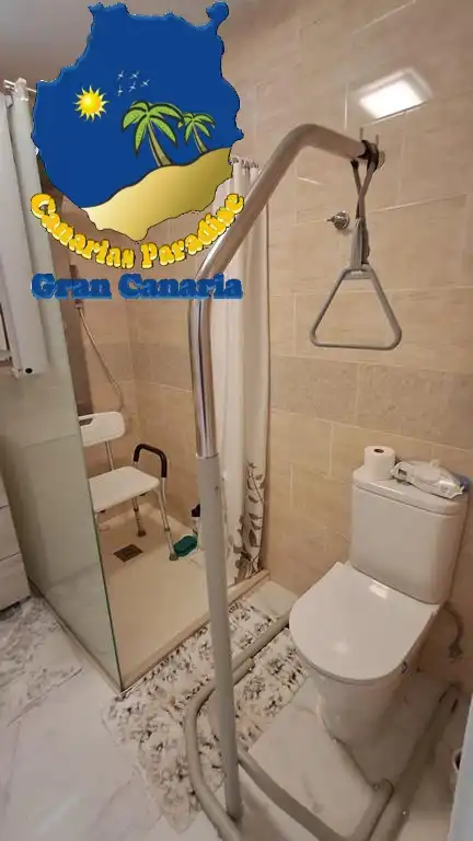 Bany de Casa o xalet en venda en San Bartolomé de Tirajana amb Aire condicionat, Terrassa i Moblat