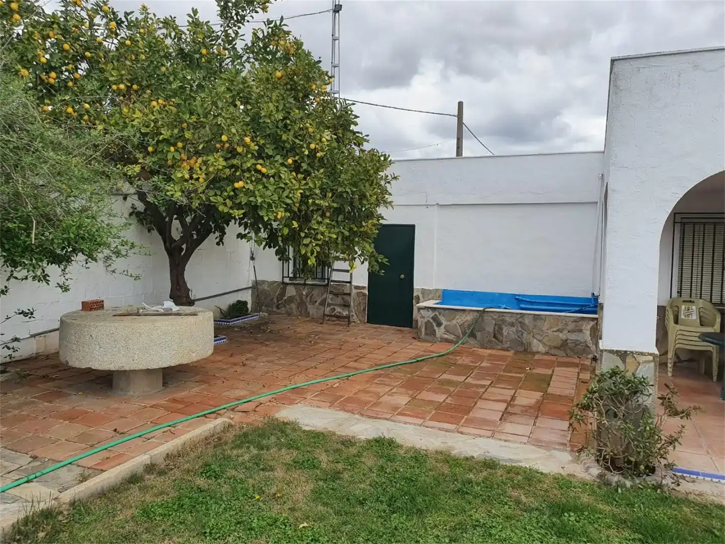 Jardí de Finca rústica en venda en La Carolina amb Piscina, Moblat i Forn
