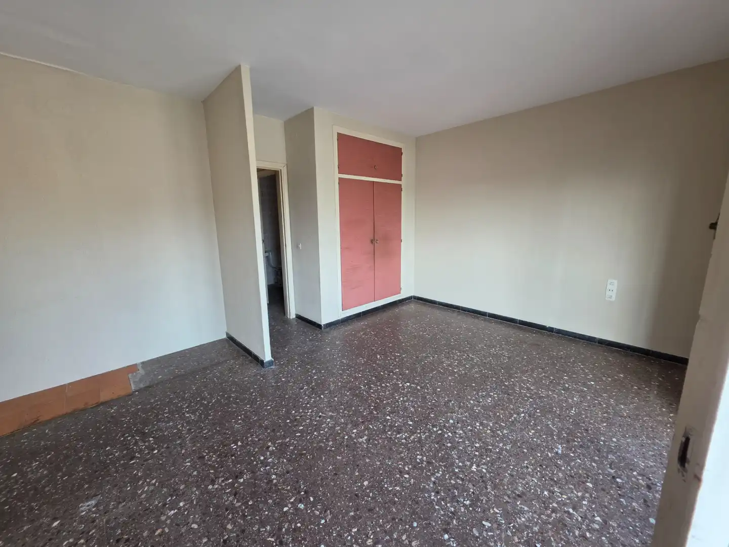 Habitación de Piso en venta en Manlleu con Trastero, Balcón y Alarma