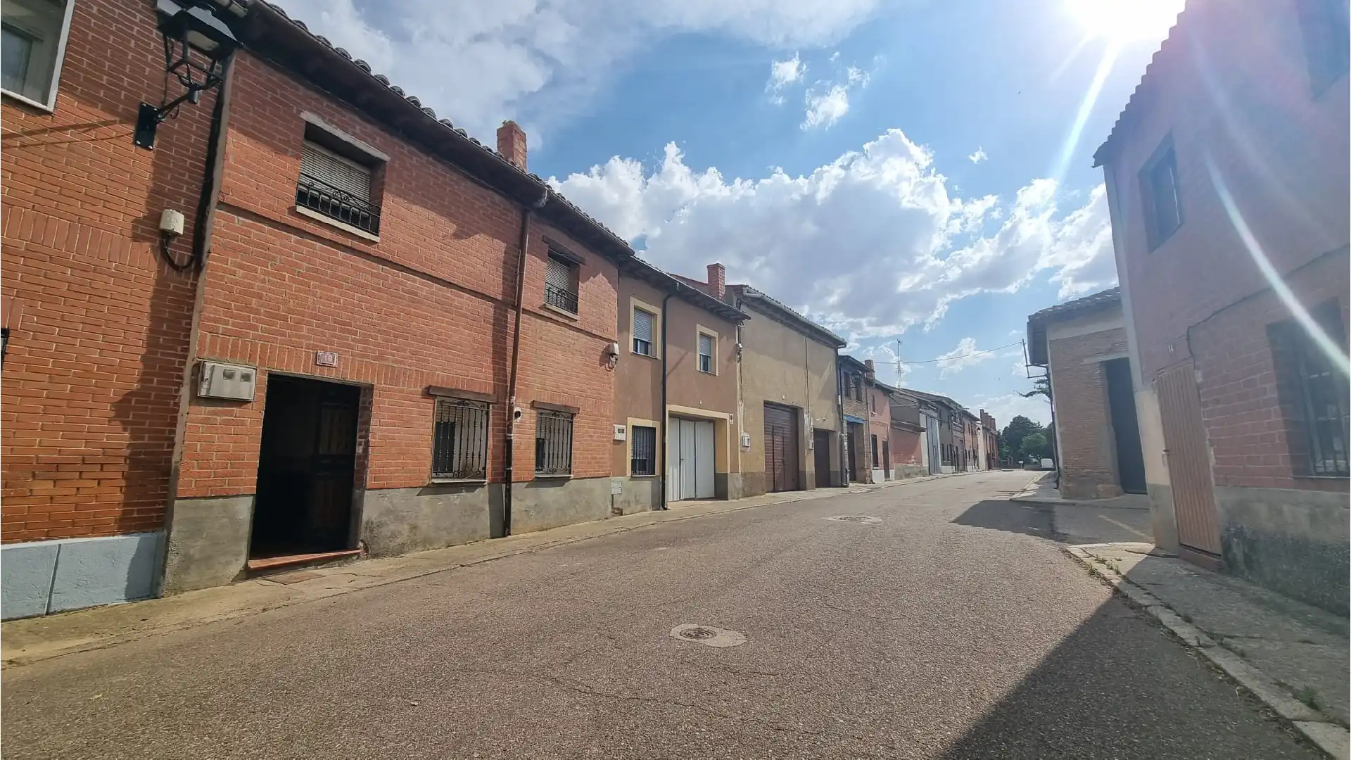 Vista exterior de Casa o xalet en venda en Villarramiel amb Terrassa i Moblat