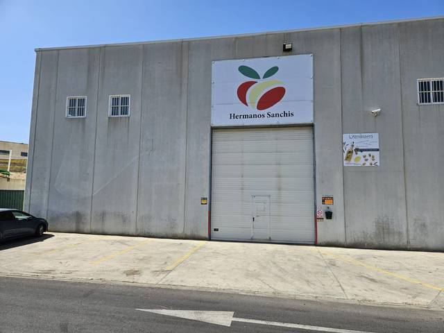 Local comercial en Alquiler en Carrer Sèquia del Quint, 52 en Riba-roja de Túria