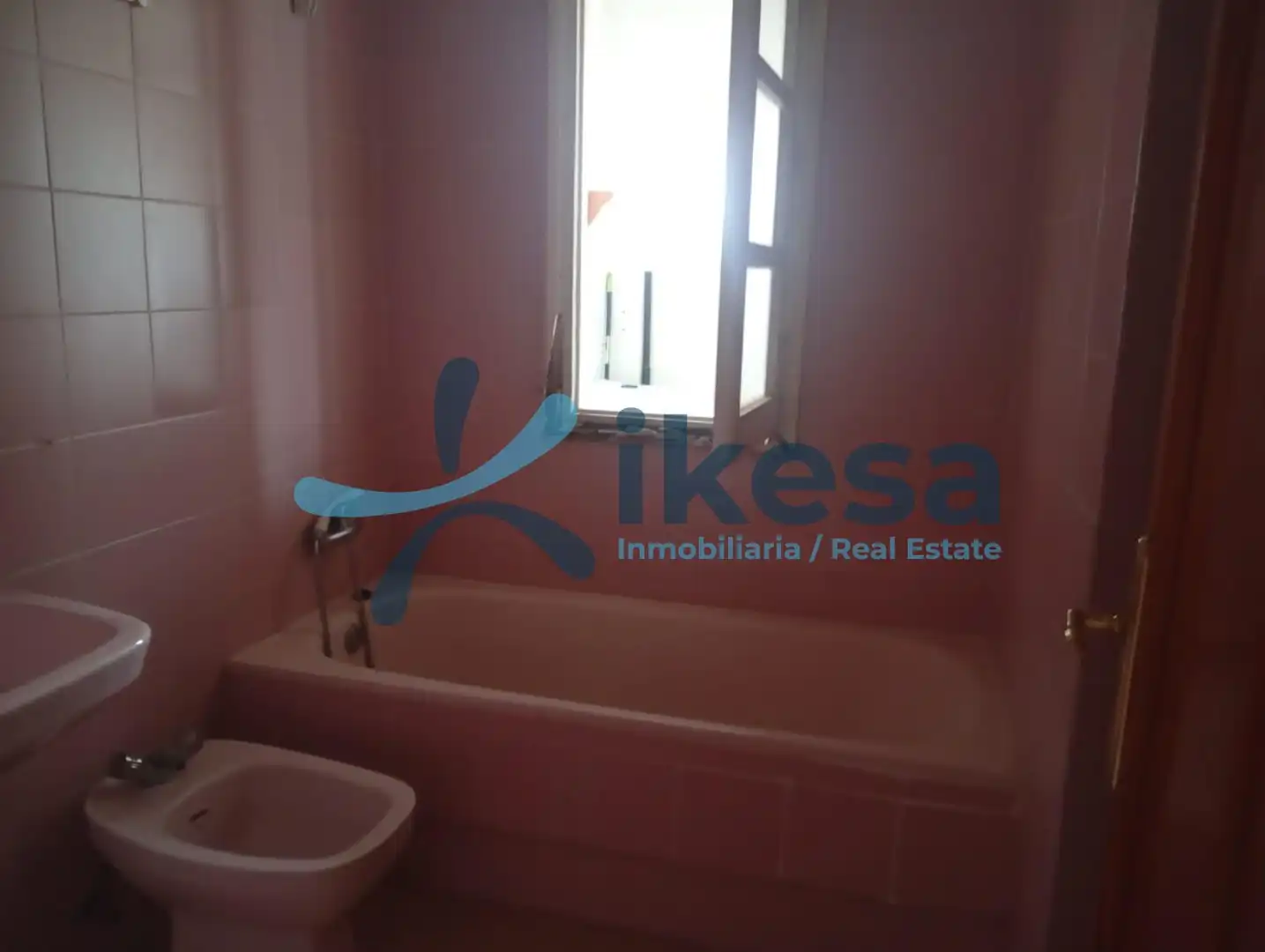 Dormitori de Apartament en venda en Roquetas de Mar amb Terrassa