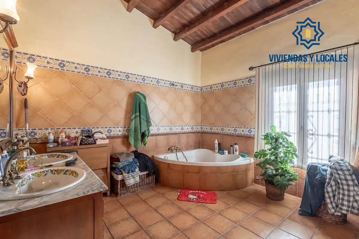 Villa mit Garten zum Verkauf in La Zubia Ciudad, imagen 9