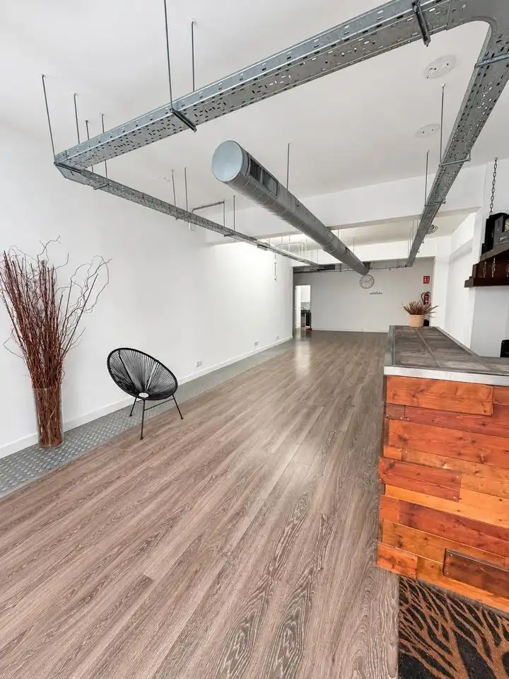 Local comercial en alquiler en Carrer de Lleó, imagen 7