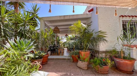 CHALET CON JARDIN Y TERRAZAS CERCA DE LA PLAYA DE LAS MARINAS EN DENIA, image 2