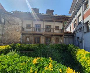 Vista exterior de Casa o xalet en venda en Proaza amb Terrassa i Balcó