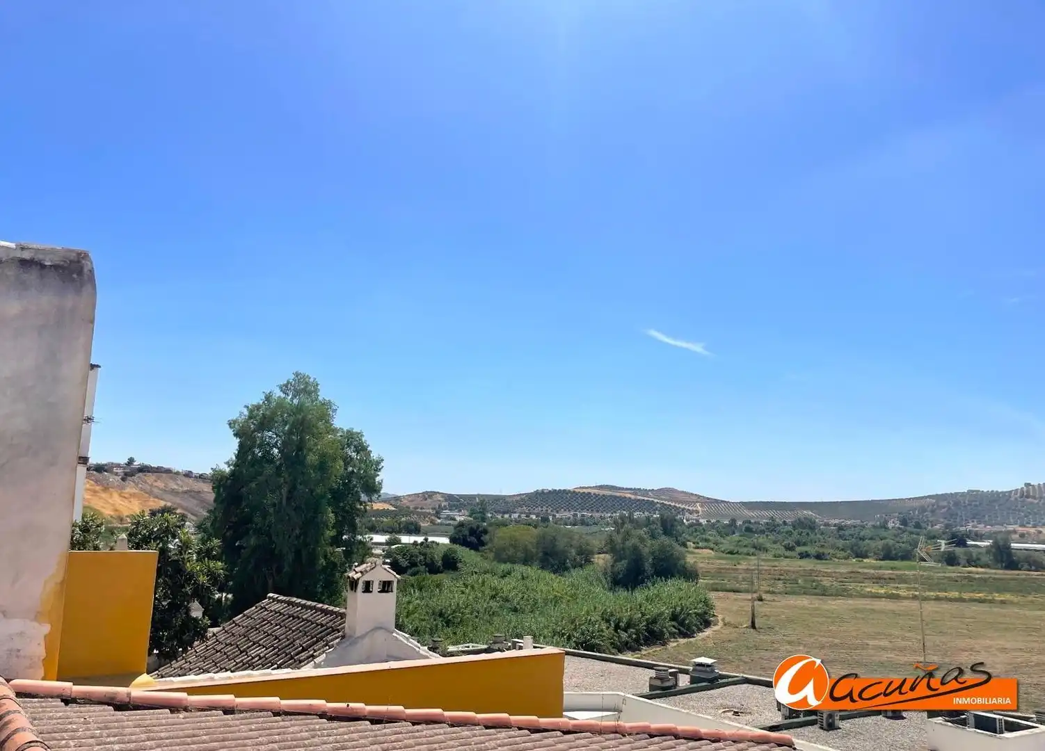 Vista exterior de Casa adosada en venta en Puente Genil con Terraza y Trastero