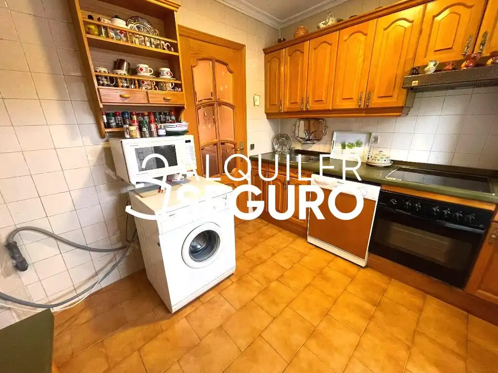 Küche von Wohnung zur Miete in Madrid mit Heizung, Terrasse und Möbliert