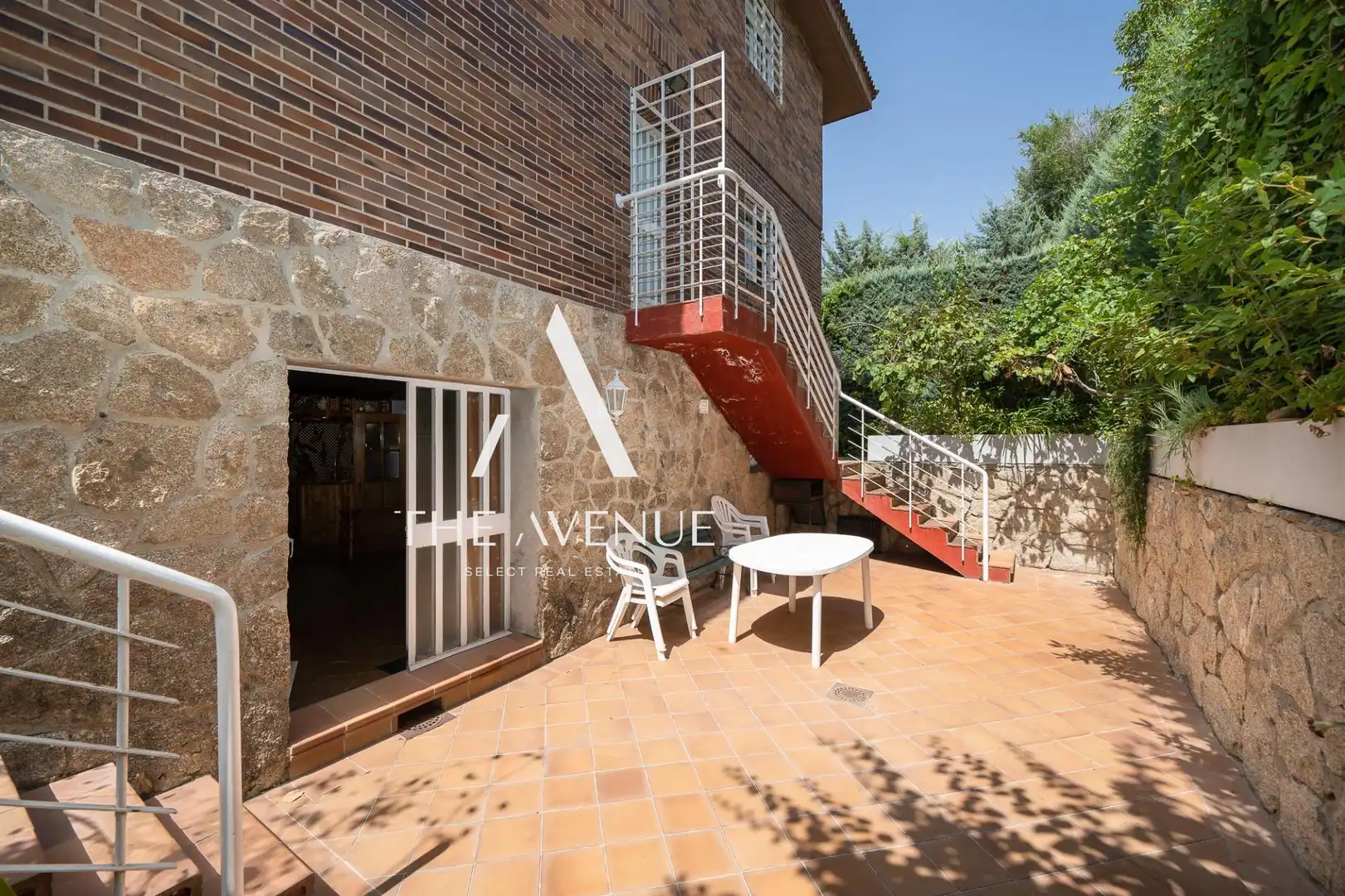 Terrassa de Casa o xalet en venda en Boadilla del Monte amb Aire condicionat, Calefacció i Jardí privat