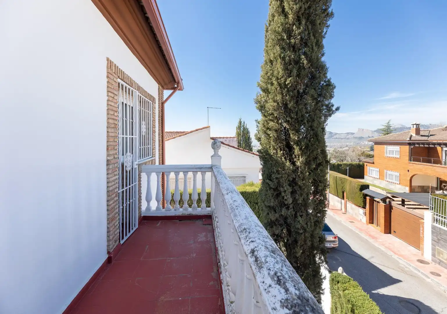 Vista exterior de Casa o chalet en venta en Peligros con Trastero y Piscina