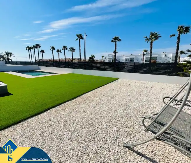Villa mit Pool zum Verkauf in Nueva Torrevieja - Aguas Nuevas, imagen 8