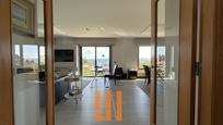 Sala d'estar de Casa o xalet en venda en Oleiros amb Calefacció, Jardí privat i Parquet