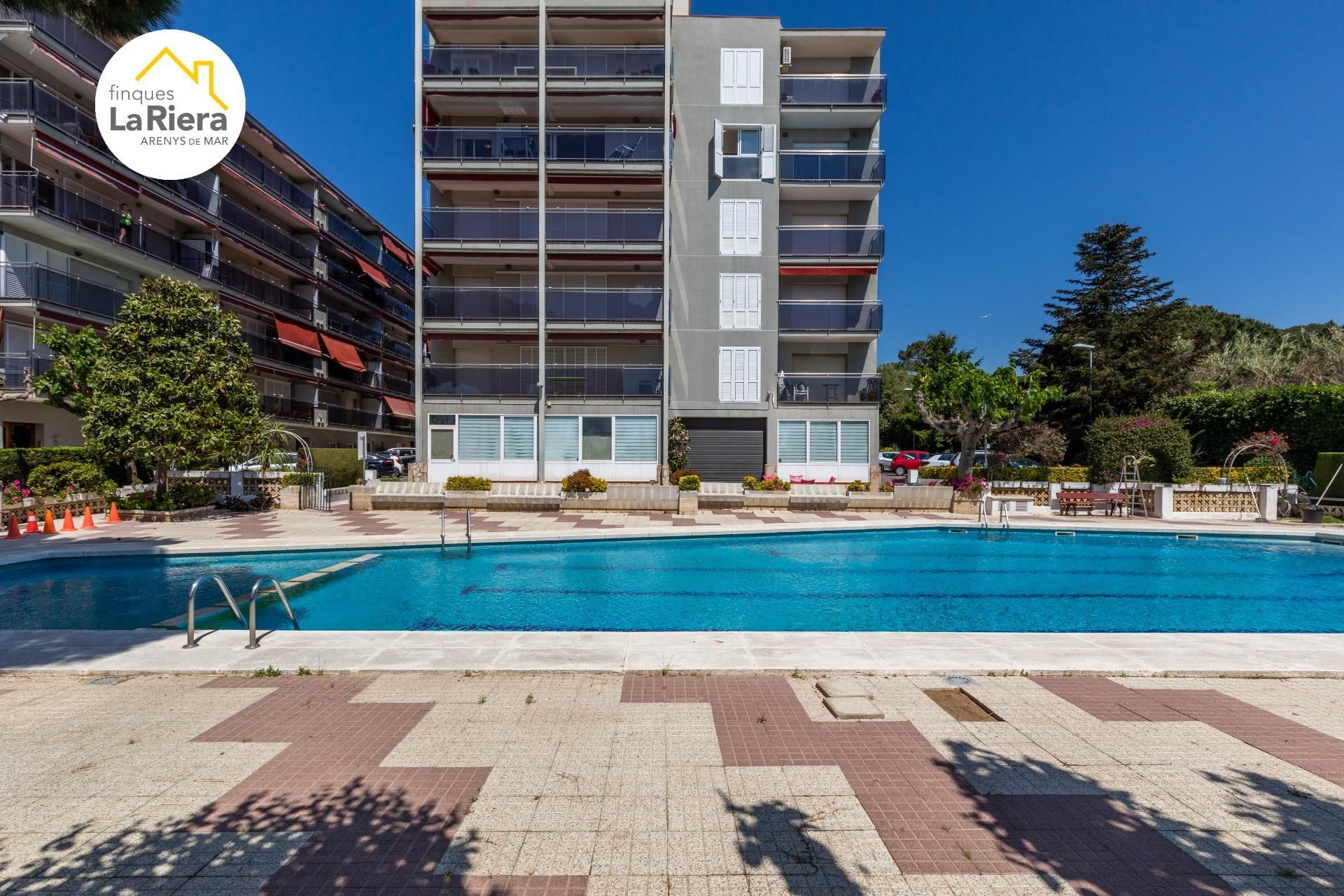 Piscina de Pis en venda en Arenys de Mar amb Jardí privat, Terrassa i Traster