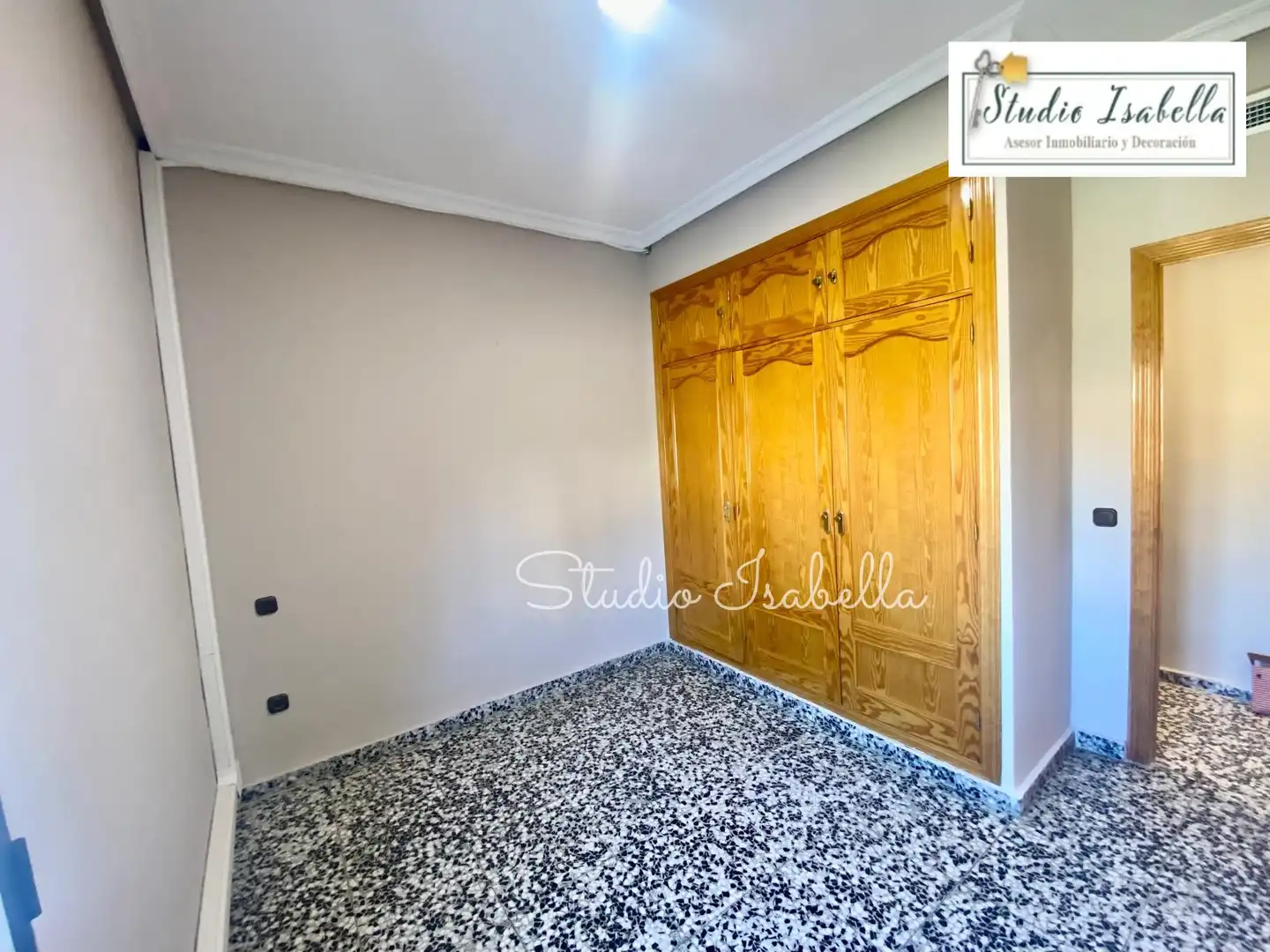 Habitación de Piso de alquiler en Toledo con Aire acondicionado, Calefacción y Amueblado
