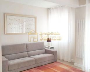 Living room of Flat to rent in Bilbao   with Heating and Balcony