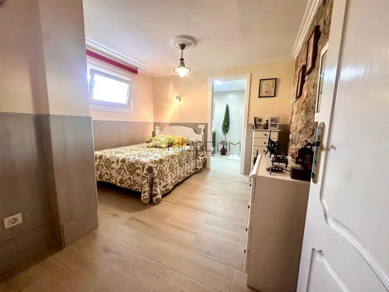 Dormitori de Casa o xalet en venda en Teo amb Calefacció, Jardí privat i Terrassa