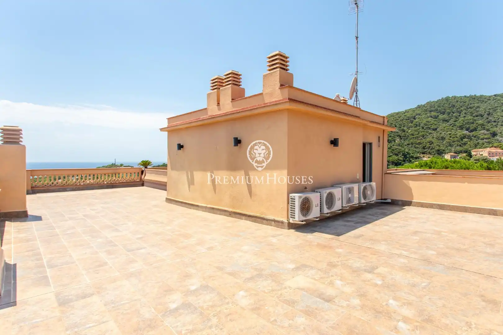 Terrace of Flat for rent in Premià de Dalt  with Heating, Terrace and Community pool