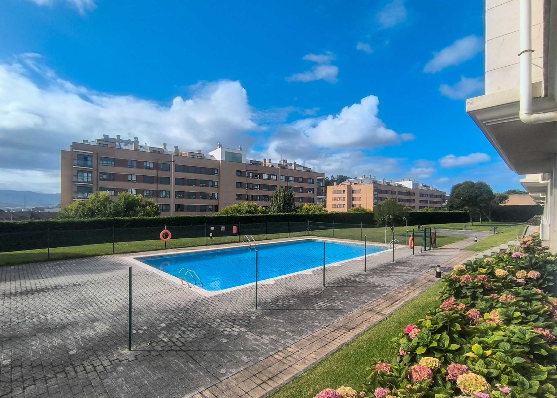 Piscina de Pis en venda en Santander amb Calefacció, Traster i Piscina comunitària