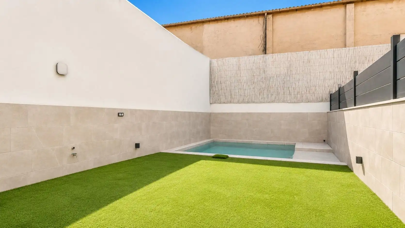 Piscina de Casa adosada en venta en  Palma de Mallorca con Aire acondicionado, Calefacción y Jardín privado
