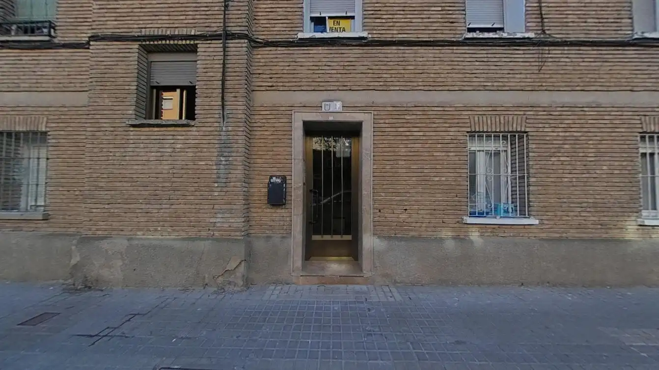 Exterior view of Flat for sale in Zaragoza  with Heating, Oven and Balcony