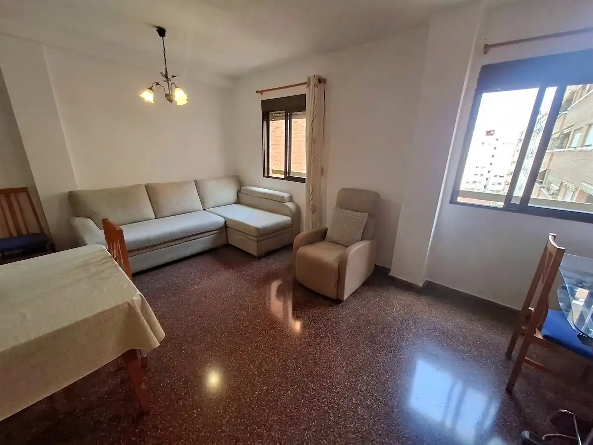 Living room of Flat for sale in Valencia  with Air Conditioner, Furnished and Oven