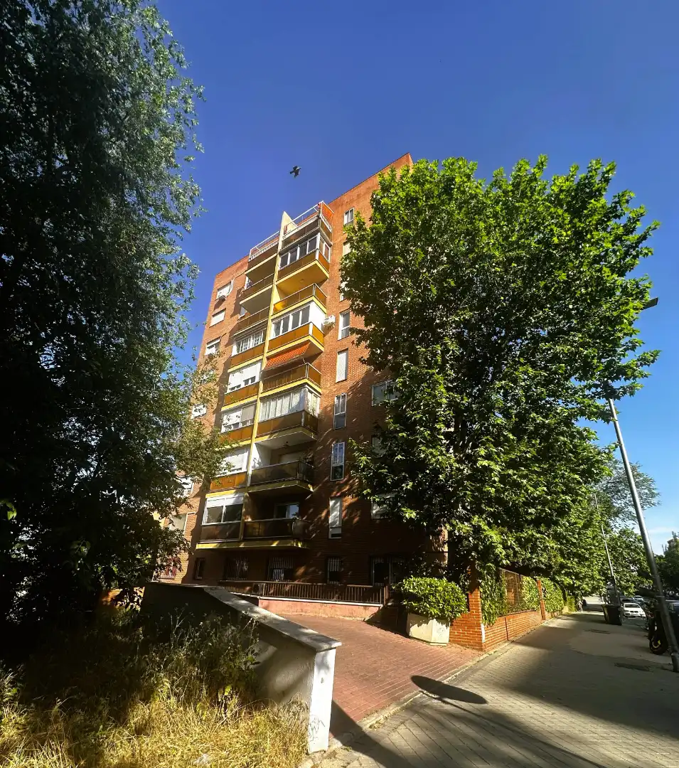 Vista exterior de Piso en venta en Madrid con Aire acondicionado, Calefacción y Terraza