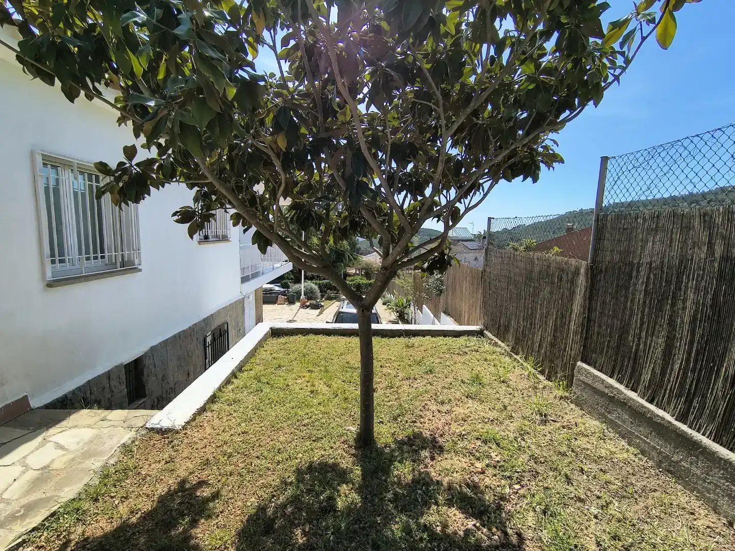 Garden of Houses for sale in Gavà  with Air Conditioner and Swimming Pool
